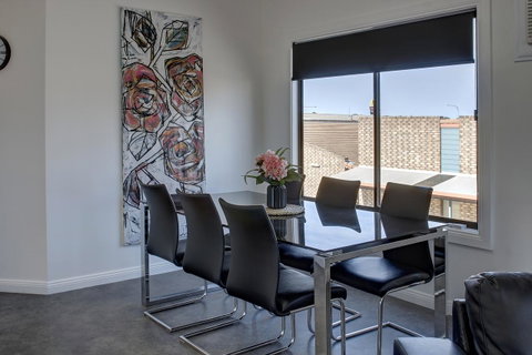 Aart Apartments - Accommodation Newcastle 20