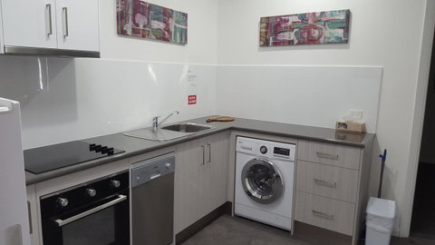 Aart Apartments - Accommodation Newcastle 6
