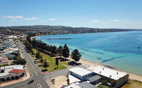 Tasman Beachside Apartment - Accommodation Newcastle 1