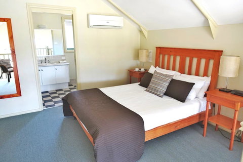 SkyView Villa - Accommodation Newcastle 9