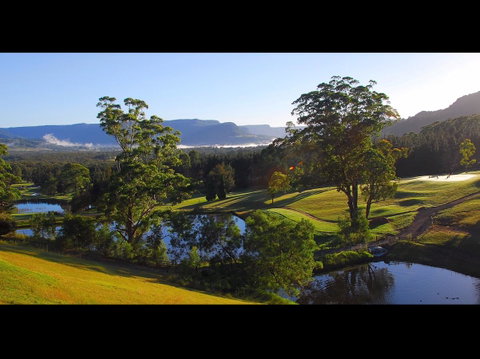 SkyView Villa - Accommodation Newcastle 0