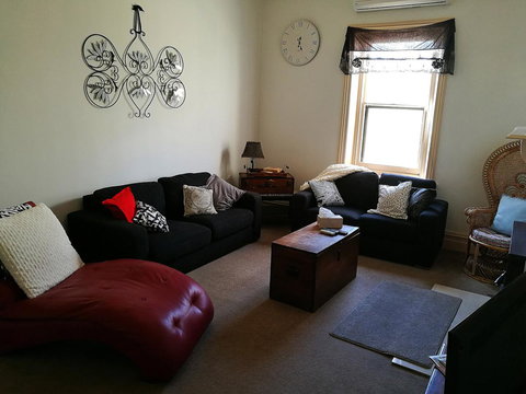 Hilda Anna's - Accommodation Newcastle 28