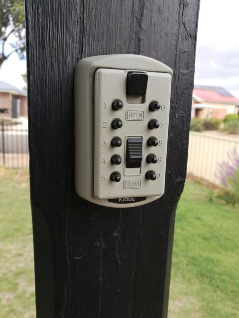 Hilda Anna's - Accommodation Newcastle 8