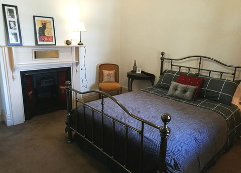 Hilda Anna's - Accommodation Newcastle 24