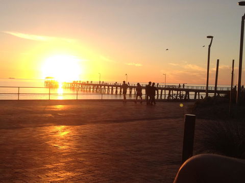 Adelaide - Semaphore Beach Front - Accommodation Newcastle 6
