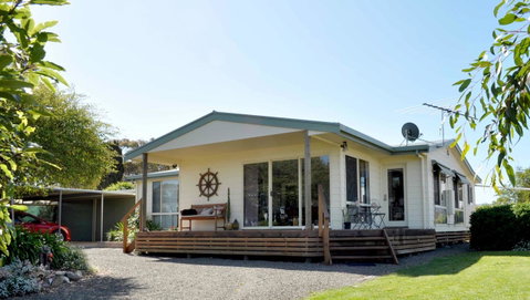 Admirals Inn - Accommodation Newcastle 4
