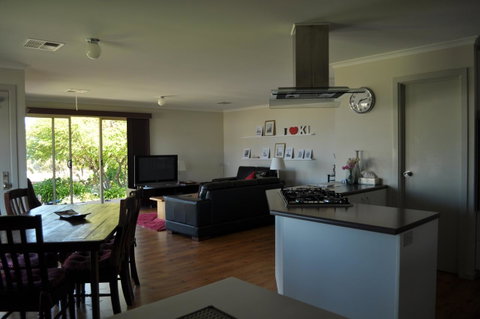 Admirals Inn - Accommodation Newcastle 9