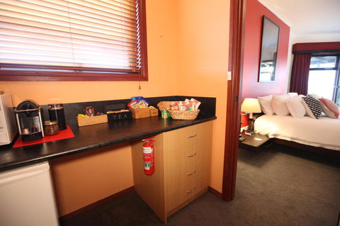 Wine And Roses Bed And Breakfast - Accommodation Newcastle 32