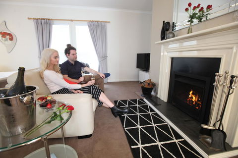 Wine And Roses Bed And Breakfast - Accommodation Newcastle 8