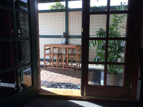 Wine And Roses Bed And Breakfast - Accommodation Newcastle 34