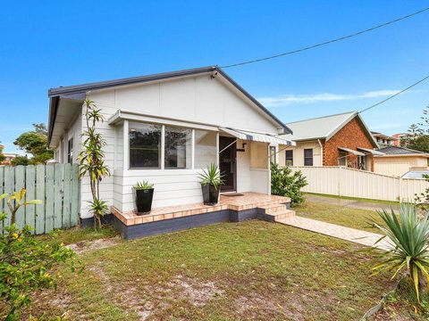 Wyvern - Accommodation Newcastle 0