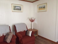 Kingscote Central