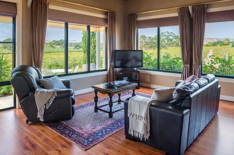 Barossa Shiraz Estate - Accommodation Newcastle 14