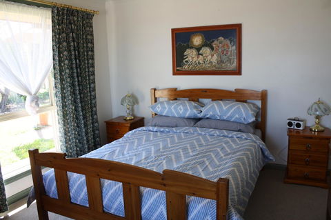 Maslin Beach House - Accommodation Newcastle 9