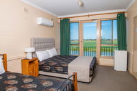 Book Tailem Bend Accommodation Vacations Accommodation Newcastle Accommodation Newcastle