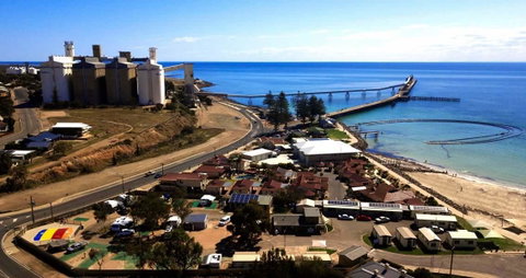 Wallaroo Beachfront Tourist Park - Accommodation Newcastle 2