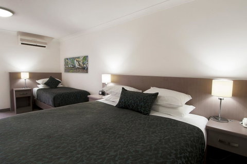 Loxton Community Hotel Motel - Accommodation Newcastle 11