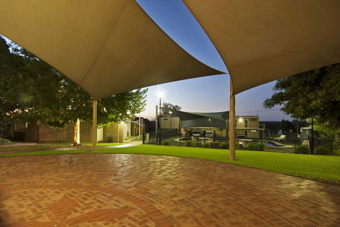 Loxton Community Hotel Motel - Accommodation Newcastle 7