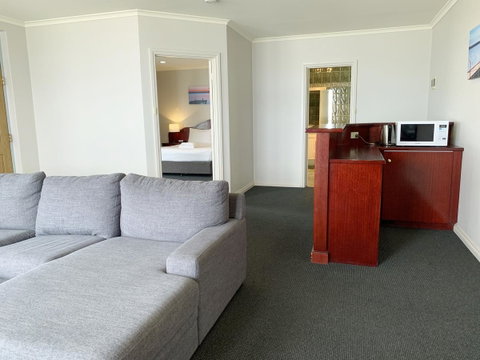 Hilton Beachfront Motel - Accommodation Newcastle 16