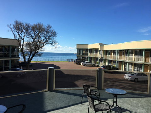Hilton Beachfront Motel - Accommodation Newcastle 22