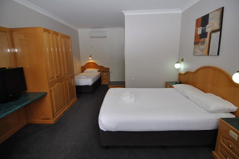 Hilton Beachfront Motel - Accommodation Newcastle 36