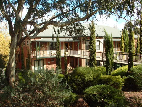 Clare Country Club - Accommodation Newcastle 2