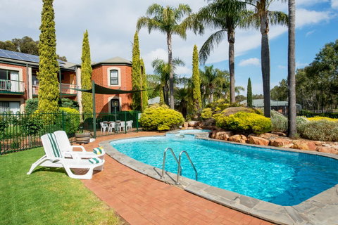 Clare Country Club - Accommodation Newcastle 8