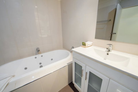 Clare Country Club - Accommodation Newcastle 23