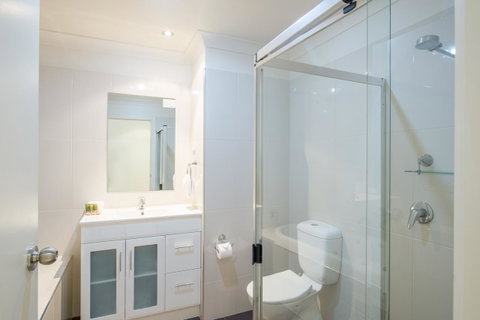 Clare Country Club - Accommodation Newcastle 24
