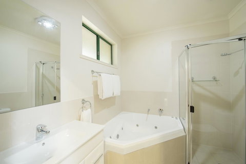 Clare Country Club - Accommodation Newcastle 20