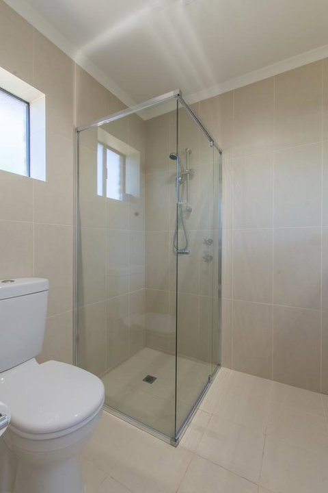 Mick O\'Sheas - Accommodation Newcastle 23