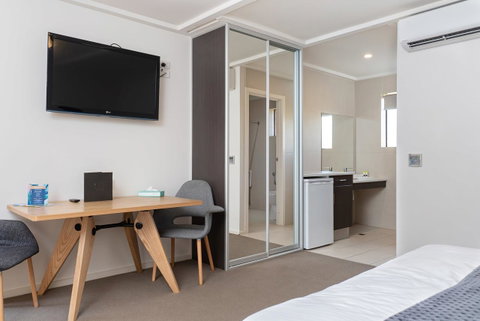 Mick O\'Sheas - Accommodation Newcastle 1