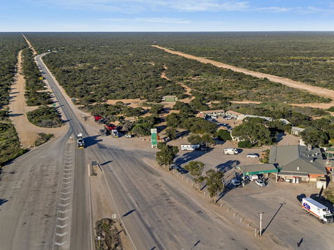 Border Village Roadhouse - Accommodation Newcastle 19
