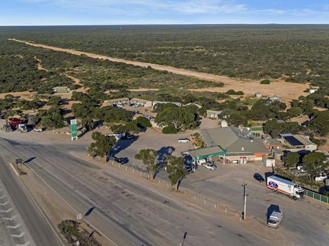 Border Village Roadhouse - Accommodation Newcastle 20