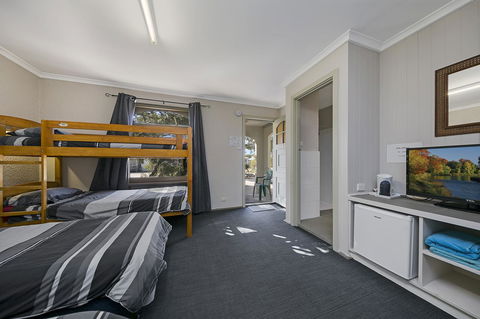 Border Village Roadhouse - Accommodation Newcastle 39