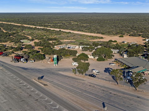 Border Village Roadhouse - Accommodation Newcastle 21