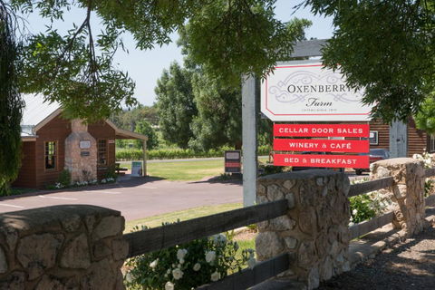 OXENBERRY FARM - Accommodation Newcastle 0