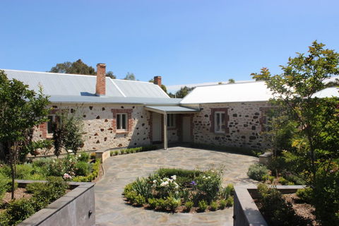 OXENBERRY FARM - Accommodation Newcastle 1
