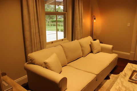 OXENBERRY FARM - Accommodation Newcastle 8