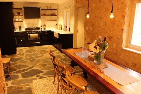 OXENBERRY FARM - Accommodation Newcastle 10