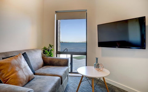 Limani Motel - Accommodation Newcastle 6