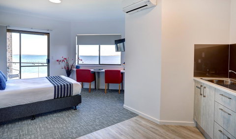 Limani Motel - Accommodation Newcastle 34