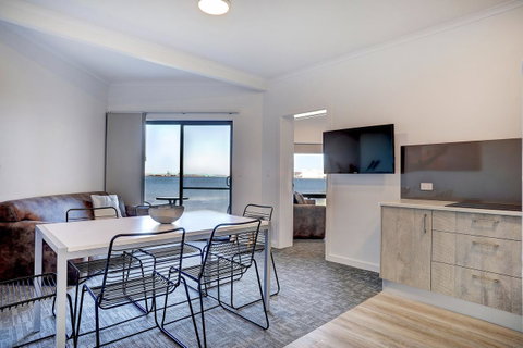 Limani Motel - Accommodation Newcastle 2