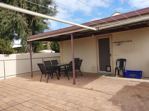 Super Central Location - Accommodation Newcastle 12