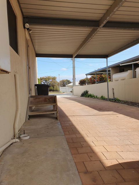 Super Central Location - Accommodation Newcastle 10