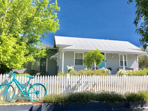 Jack\'s House B&B Clare - Accommodation Newcastle 0