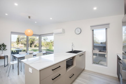 Blue Lake Holiday Park - Accommodation Newcastle 22