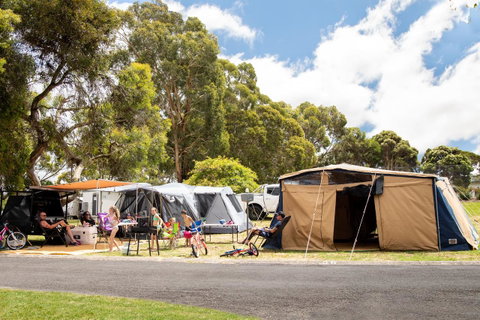 Blue Lake Holiday Park - Accommodation Newcastle 9