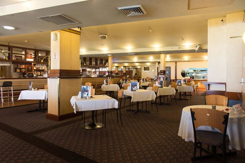 Grand Tasman Hotel - Accommodation Newcastle 1