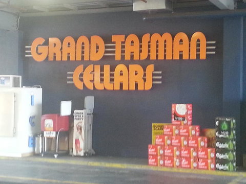 Grand Tasman Hotel - Accommodation Newcastle 29